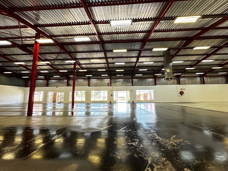 To Let Commercial Property for Rent in Komani Park Eastern Cape